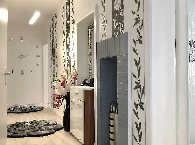 Homely - Agency Apartment *