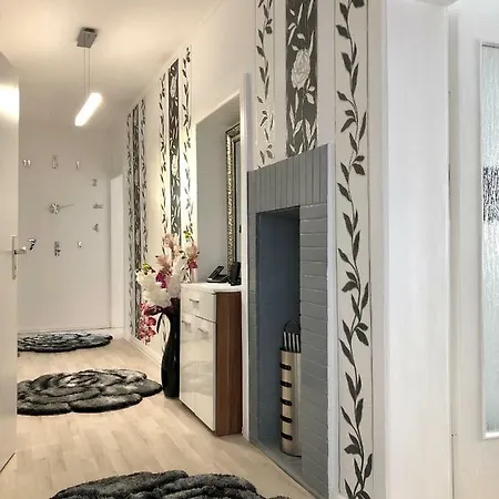Homely - Agency Apartment *